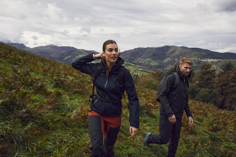 Classic Shell Jacket clique models
