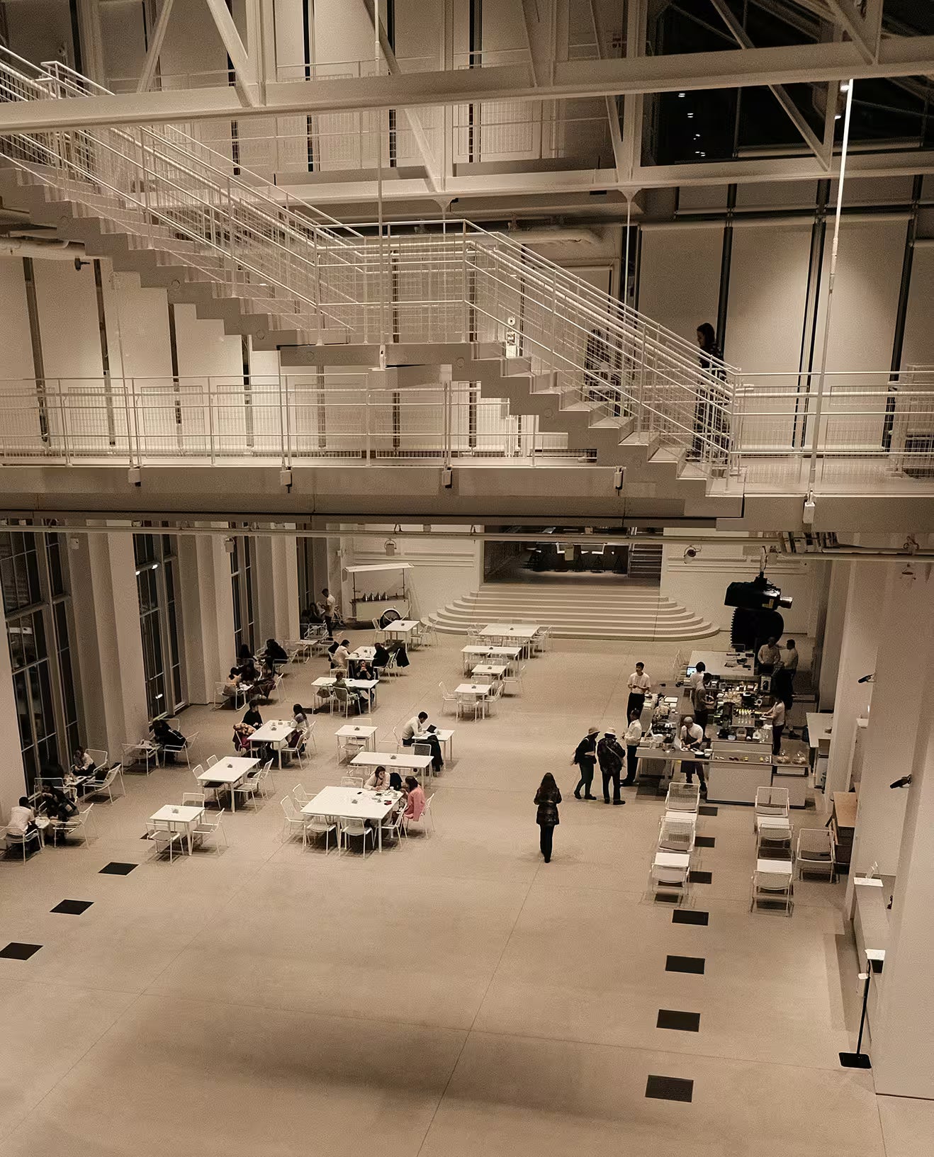 Wearly-indoor-event