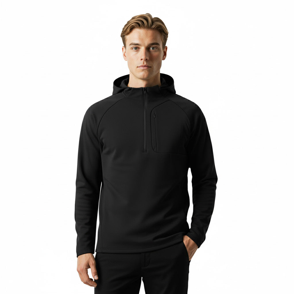Manlig modell från Wearly profilkläder som har på sig svart zip hoodie